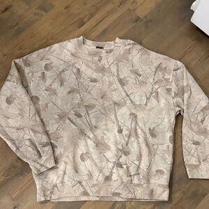 Men’s Abercrombie Essentials Crew Popover Sweatshirt Camo size Large